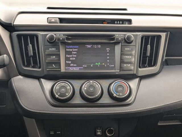 Used 2018 Toyota RAV4 LE image 16