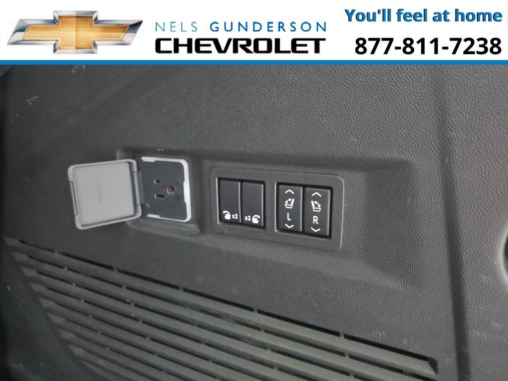 Used 2022 Chevrolet Tahoe RST w/ Luxury Package image 16