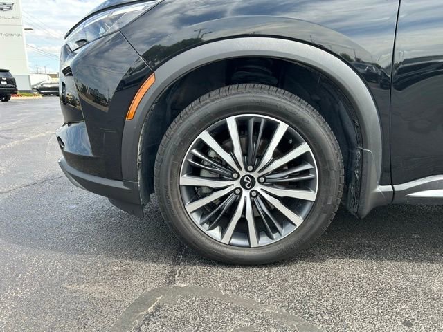 Used 2023 INFINITI QX60 Sensory w/ Vision Package AWD/4WD image 10