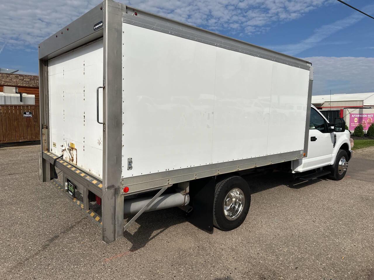 Used 2018 Ford F350 XL w/ XL Value Package image 5