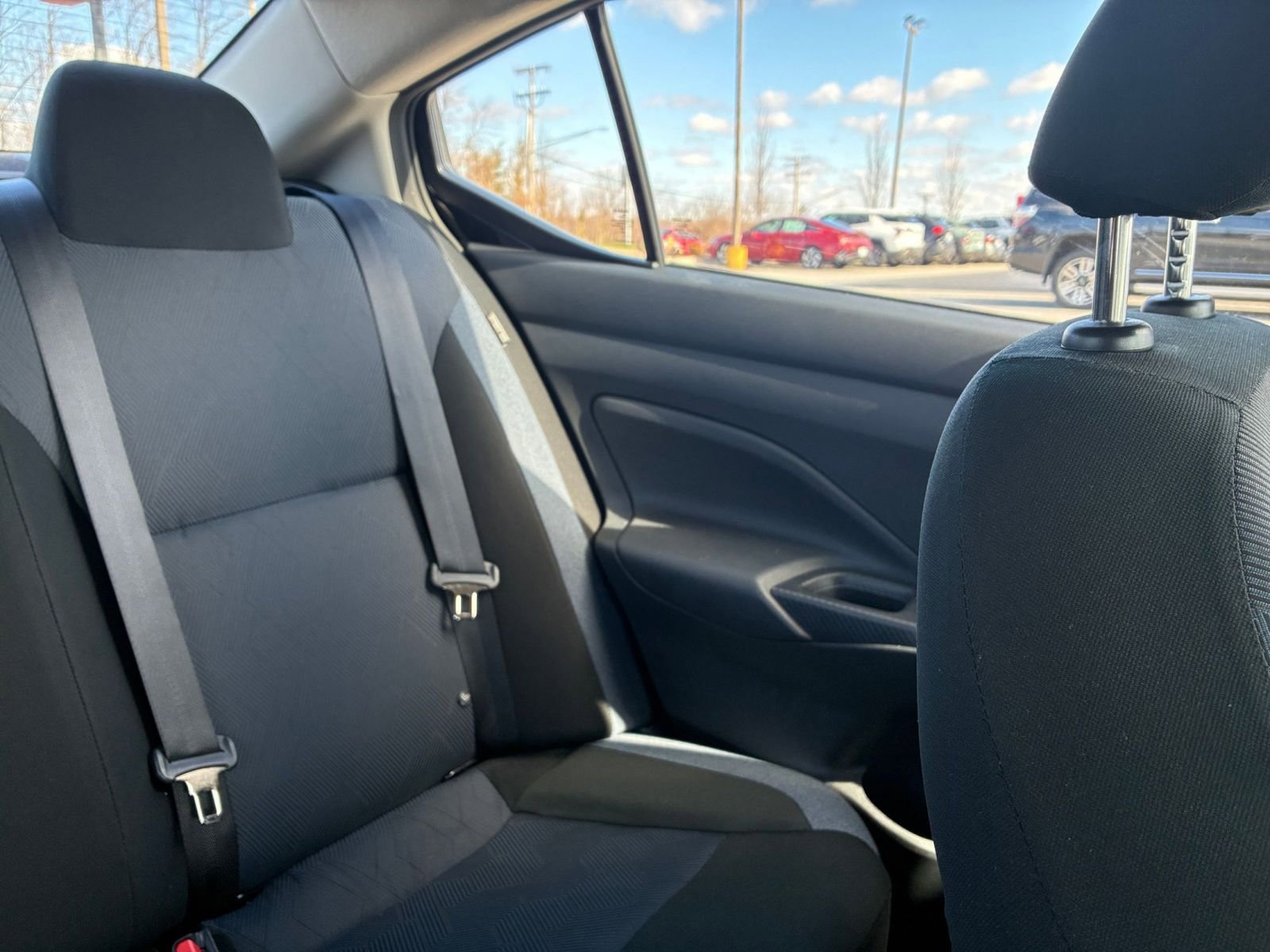 Used 2025 Nissan Versa SV image 38