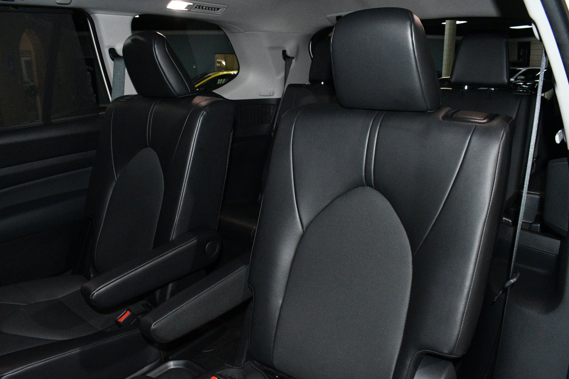 Used 2024 Toyota Grand Highlander FWD image 17