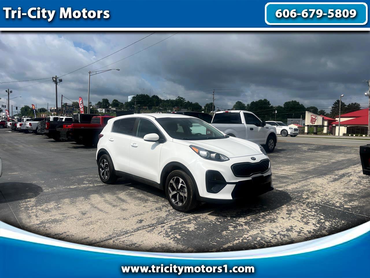 Used 2020 Kia Sportage LX image 1