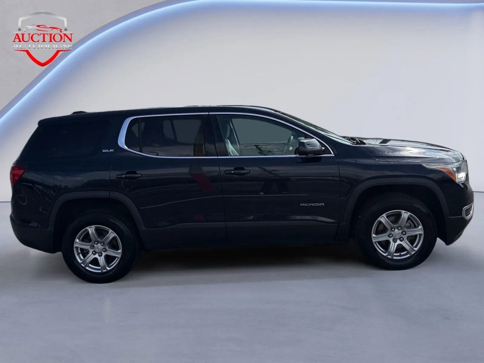 Used 2017 GMC Acadia SLE image 11