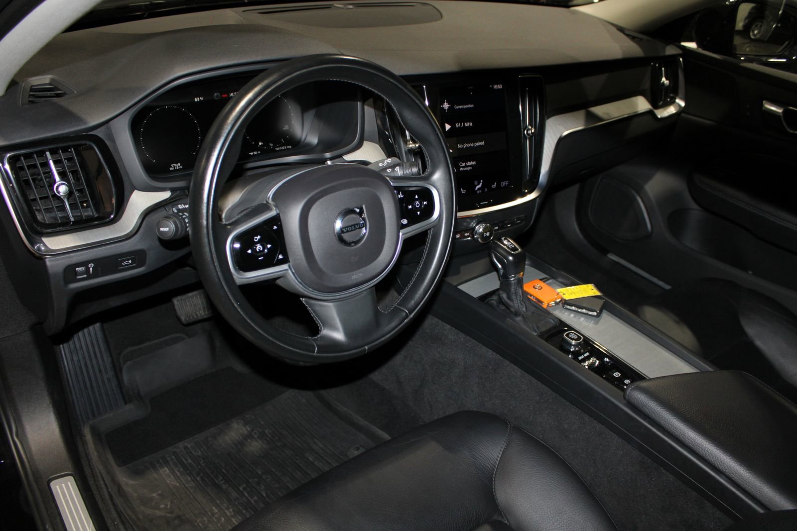 Used 2021 Volvo V60 T5 Cross Country w/ Climate Package image 25