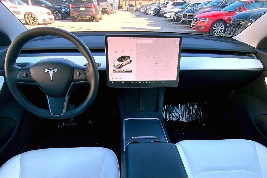 Used 2021 Tesla Model 3 Long Range image 16
