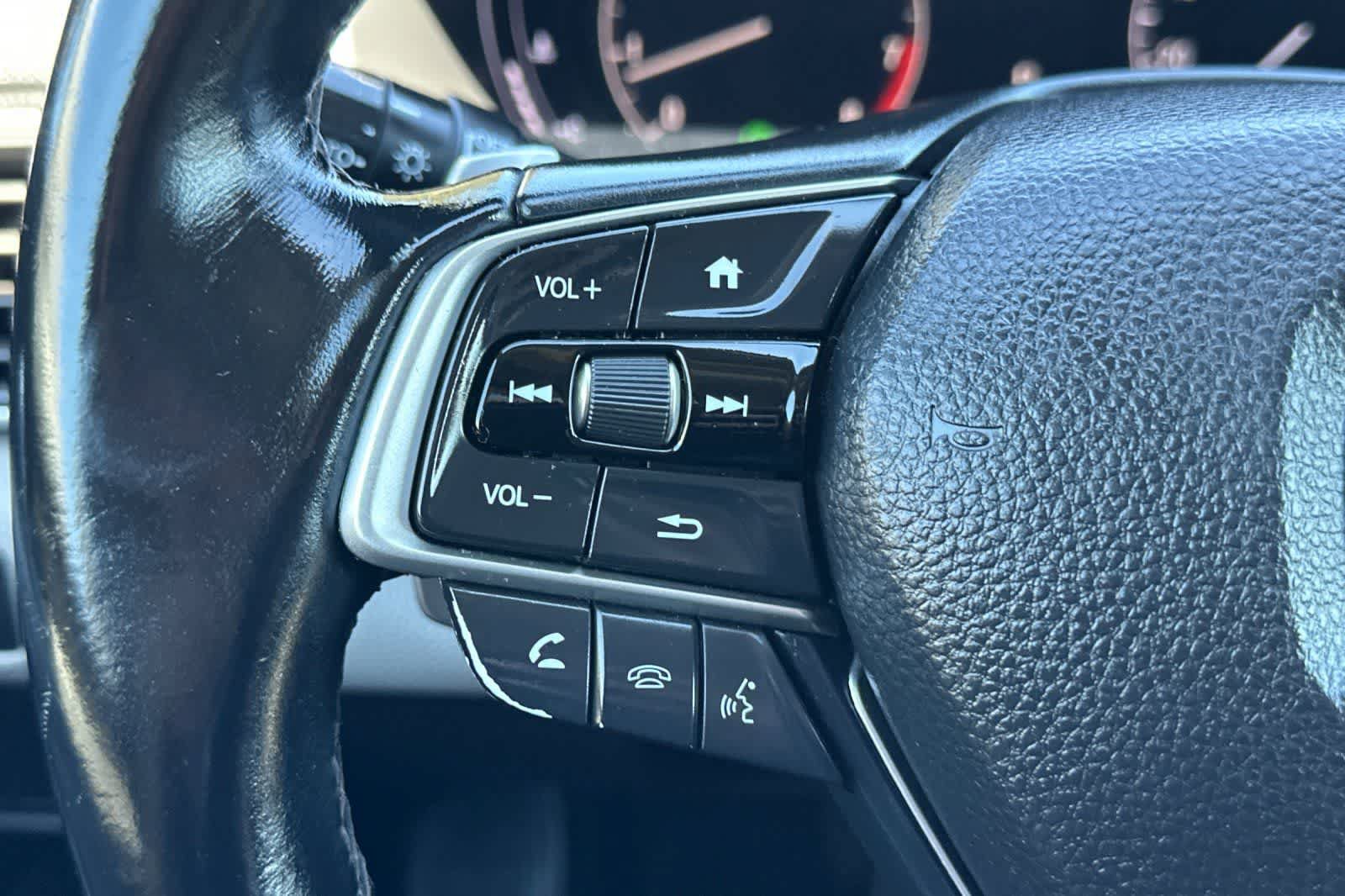 Used 2018 Honda Accord EX-L image 29