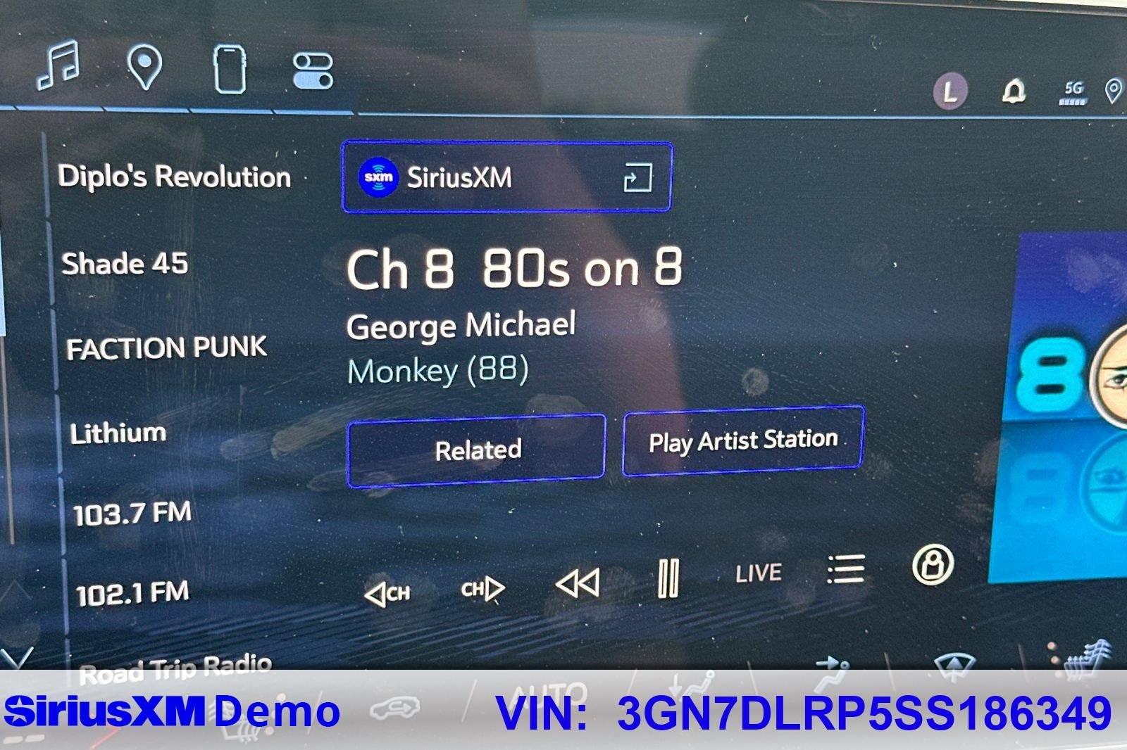 Used 2025 Chevrolet Equinox EV LT w/ Convenience Package FWD image 51