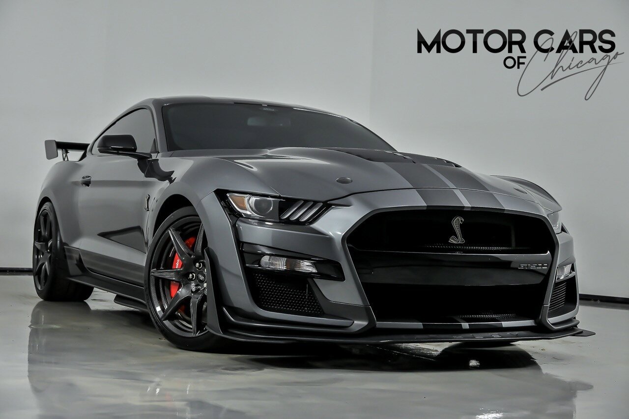 Used 2021 Ford Mustang Shelby GT500 w/ Carbon Fiber Track Pack RWD image 1