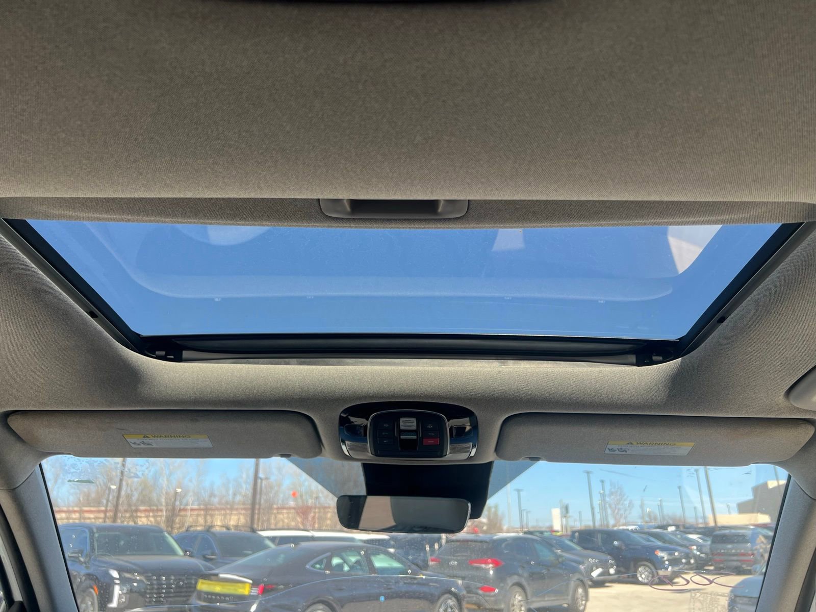 Used 2023 Hyundai Palisade Limited w/ Winter Package image 26