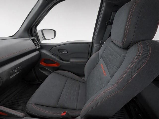 Used 2022 Nissan Frontier PRO-4X AWD/4WD image 16