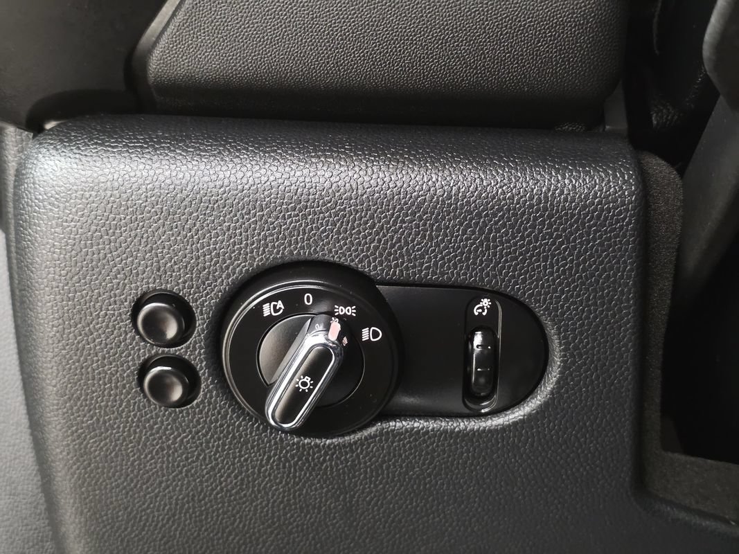 Used 2018 MINI Cooper John Cooper Works FWD image 29