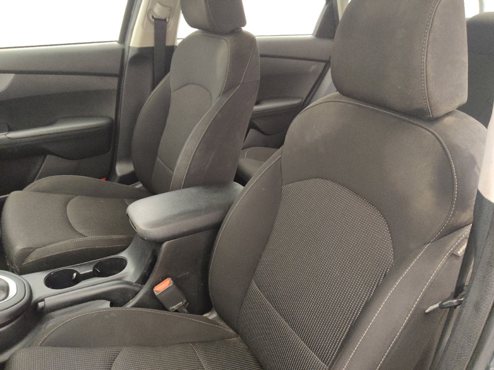 Used 2019 Kia Forte Sedan FWD image 17
