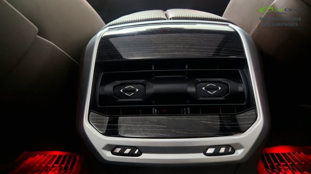 Used 2026 BMW 740i xDrive AWD/4WD image 54
