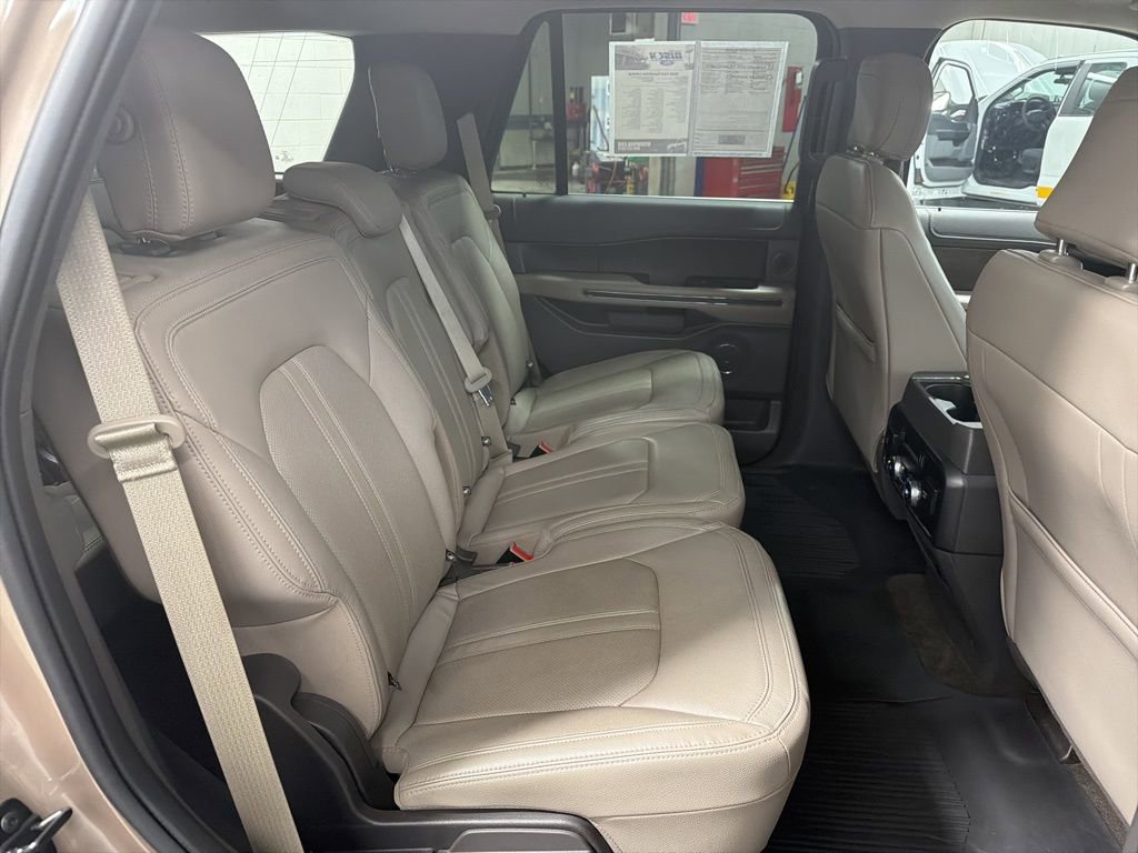 Used 2020 Ford Expedition Limited w/ Equipment Group 301A image 10