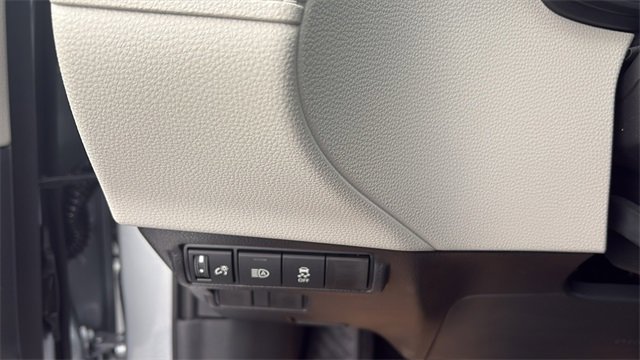 New 2026 Toyota Corolla Cross L image 16