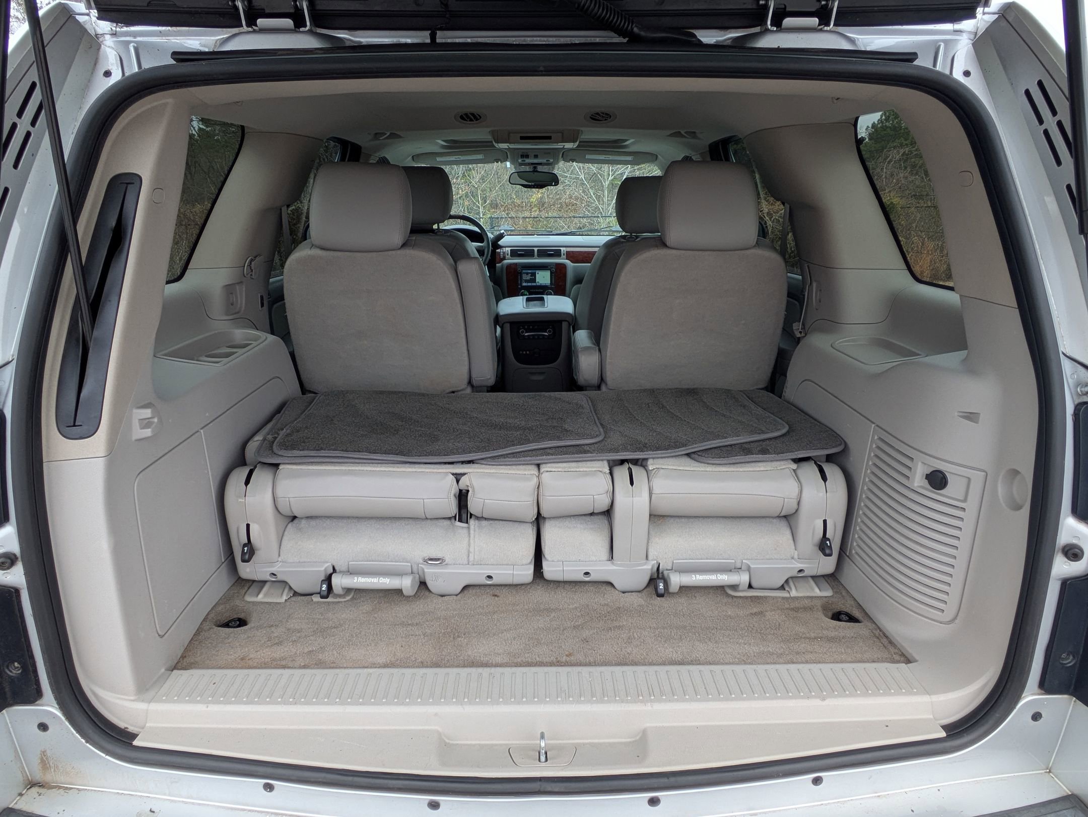 Used 2013 Chevrolet Tahoe LTZ image 26