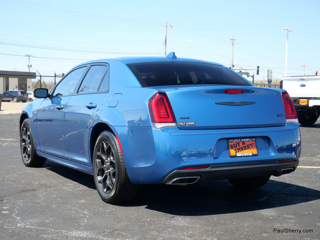 Used 2023 Chrysler 300 Touring L w/ Popular Equipment Group image 10