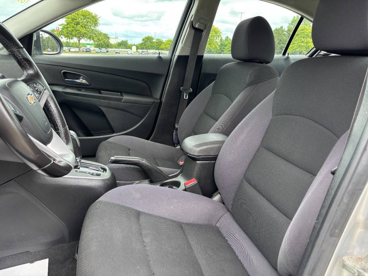 Used 2014 Chevrolet Cruze LT FWD image 8