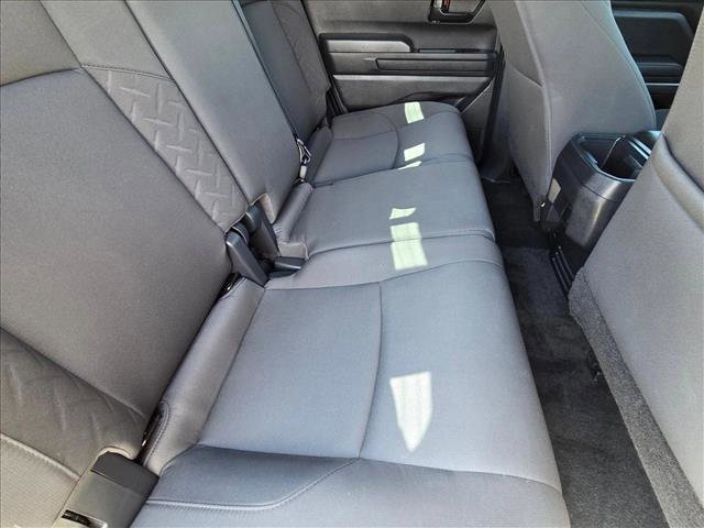 Certified 2025 Toyota Tacoma SR5 AWD/4WD image 18