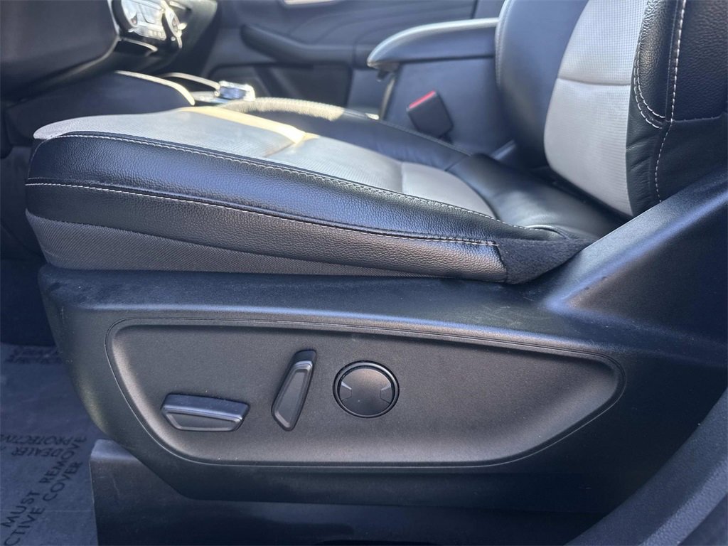 Used 2022 Ford Escape Titanium w/ Titanium Elite Package image 37