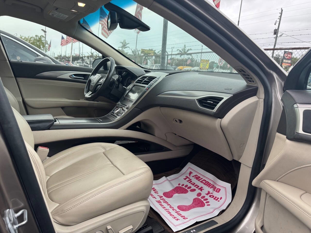 Used 2019 Lincoln MKZ Premiere image 19