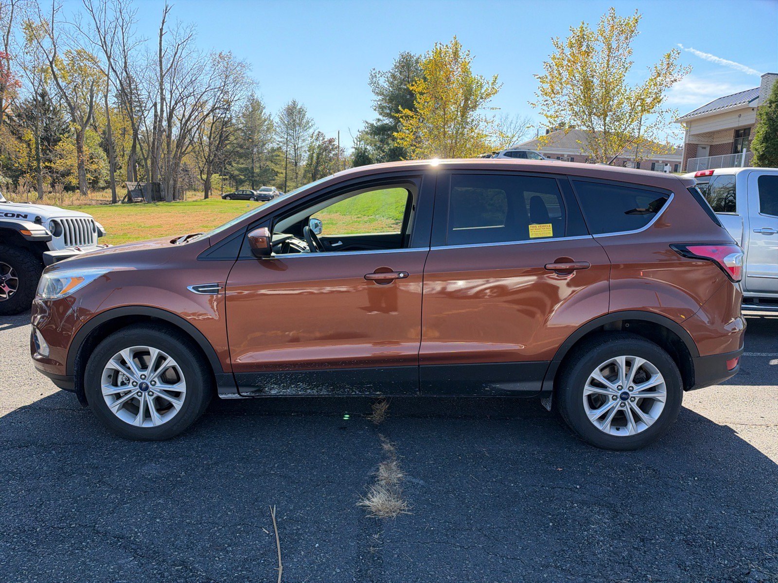 Used 2017 Ford Escape SE AWD/4WD image 9