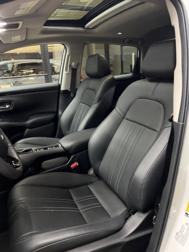 Used 2024 Honda HR-V EX-L image 9