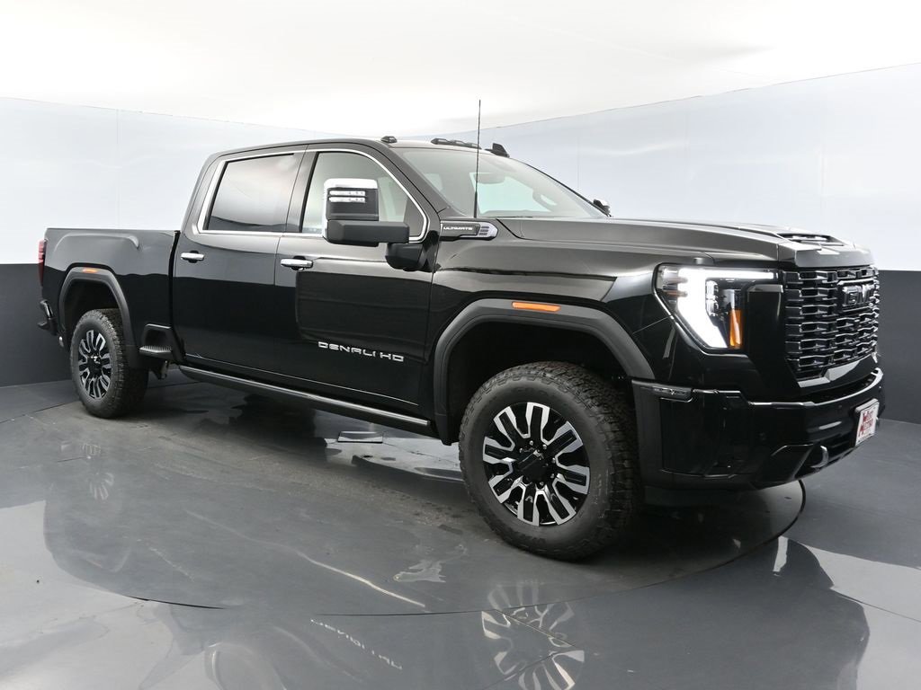 Used 2025 GMC Sierra 3500 Denali Ultimate w/ Snow Plow Prep/Camper Package image 7
