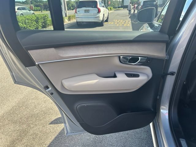 Certified 2025 Volvo XC90 B5 Plus AWD/4WD image 16