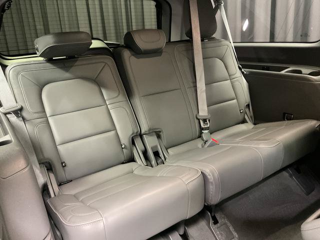 Used 2019 Lincoln Navigator L Reserve AWD/4WD image 15