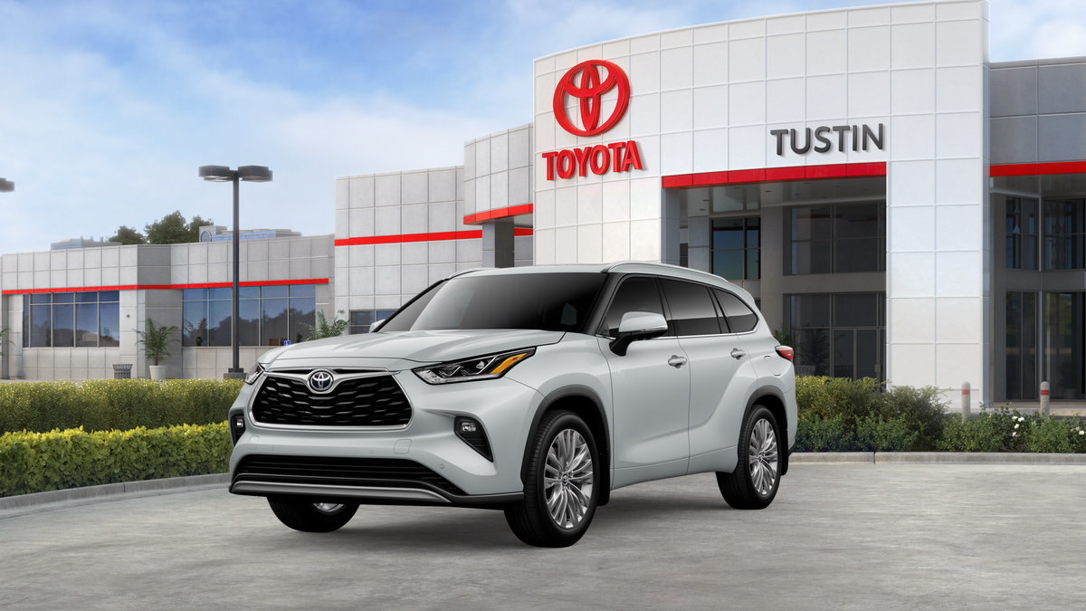 New 2026 Toyota Highlander Platinum AWD/4WD image 1