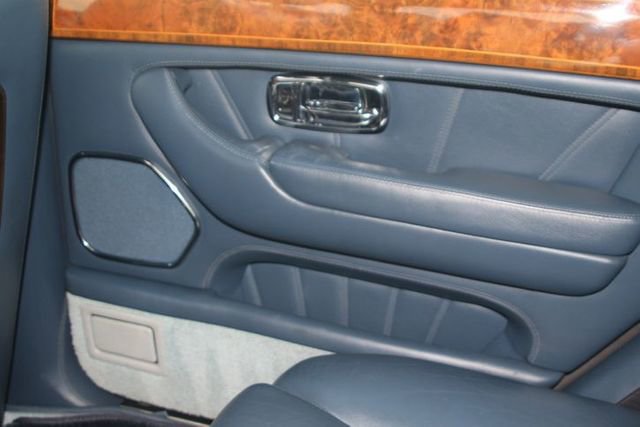 Used 1999 Rolls-Royce Silver Seraph image 27