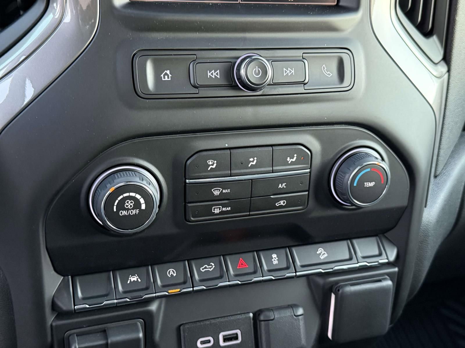 New 2026 Chevrolet Silverado 1500 Custom Trail Boss w/ Dark Appearance Package image 11