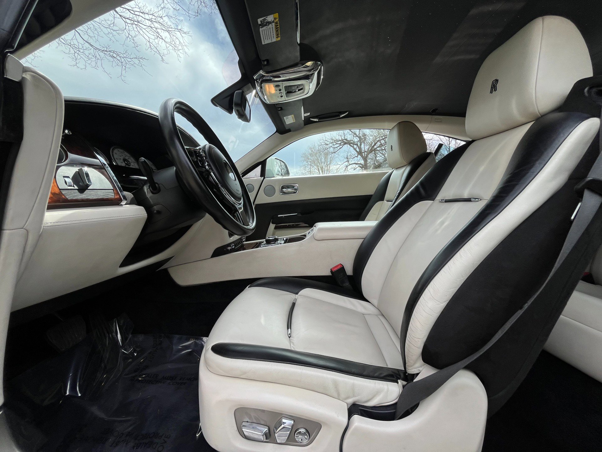 Used 2016 Rolls-Royce Wraith image 52