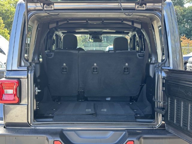 Certified 2025 Jeep Wrangler Unlimited Sahara AWD/4WD image 13
