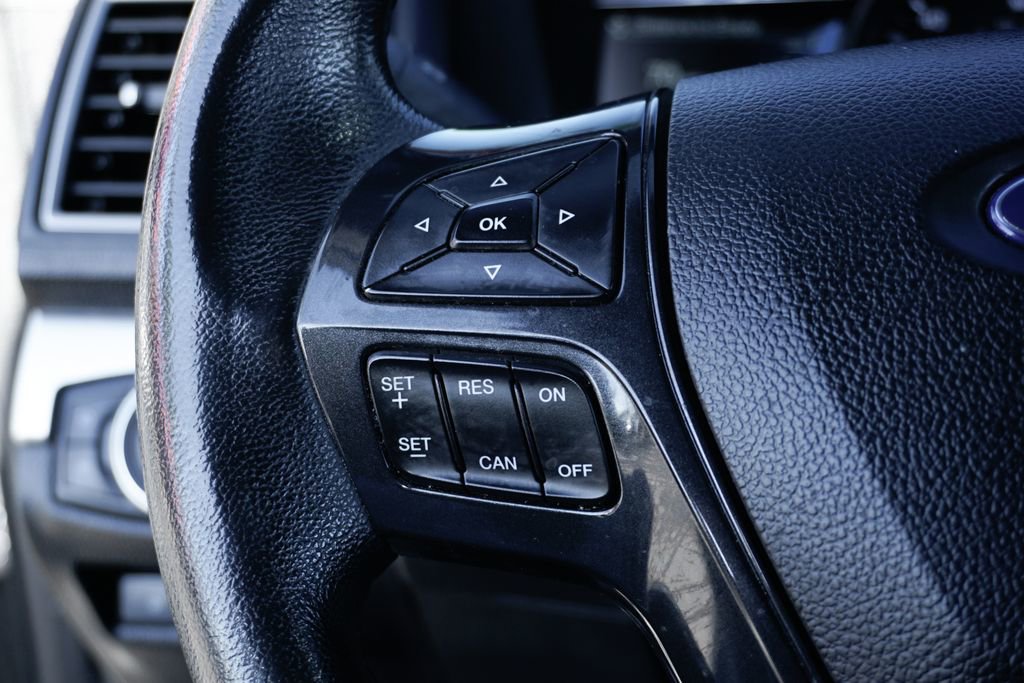 Used 2017 Ford Explorer XLT w/ Equipment Group 201A image 22