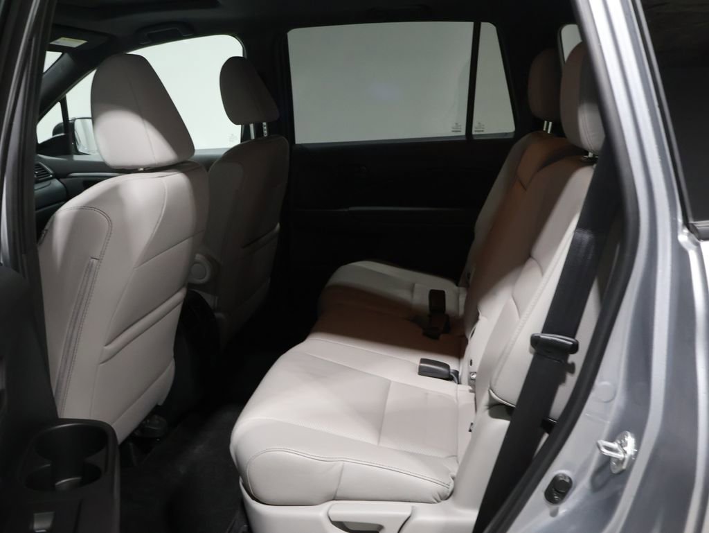 Used 2023 Honda Passport EX-L image 18
