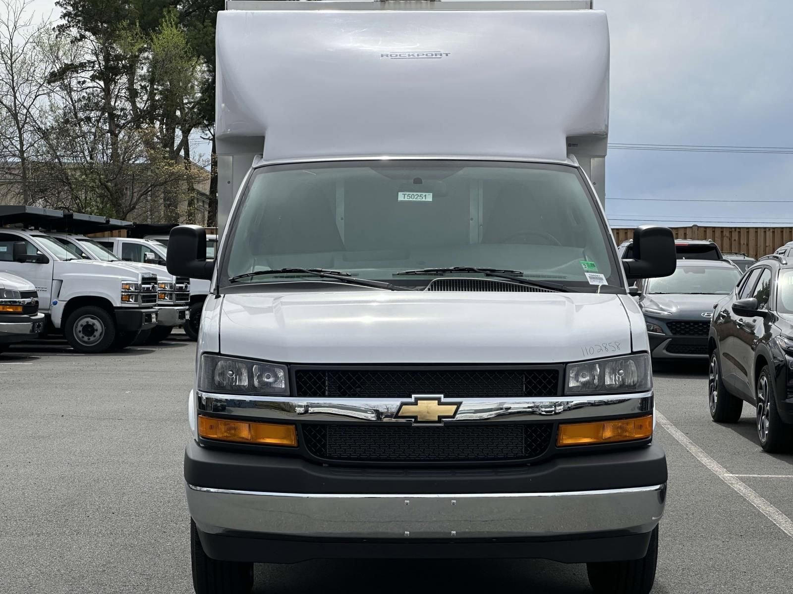 New 2025 Chevrolet Express 3500 w/ Power Convenience Package RWD image 5
