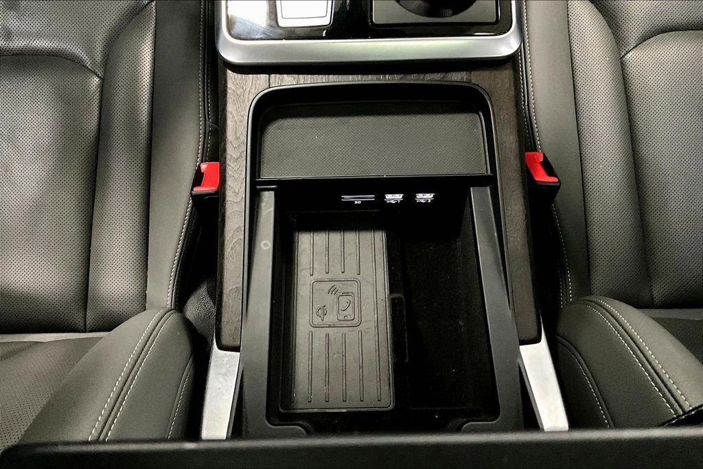 Used 2019 Audi Q8 Prestige AWD/4WD image 16