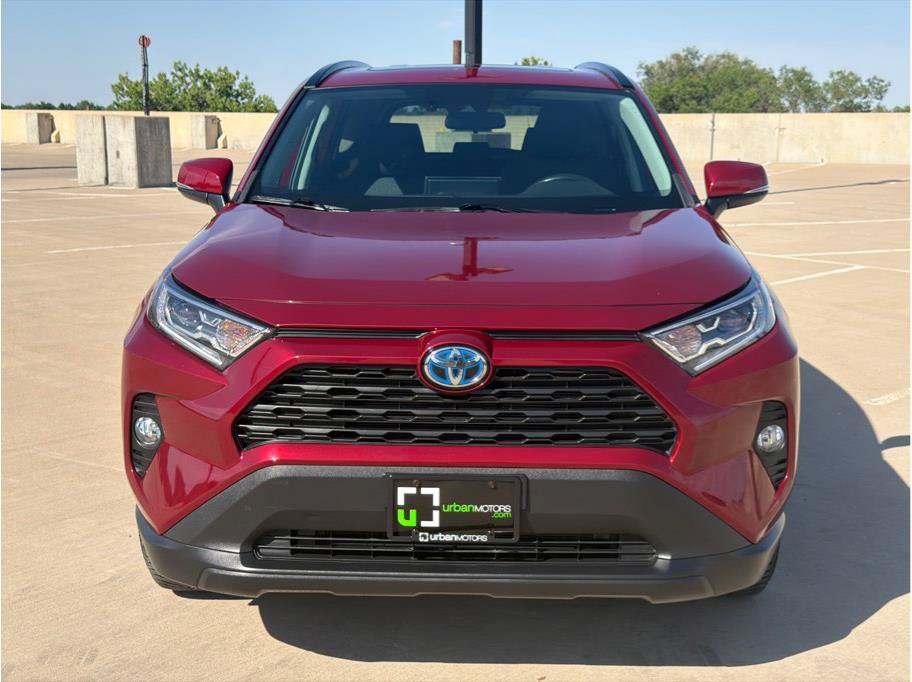 Used 2019 Toyota RAV4 XLE w/ Convenience Package AWD/4WD image 2