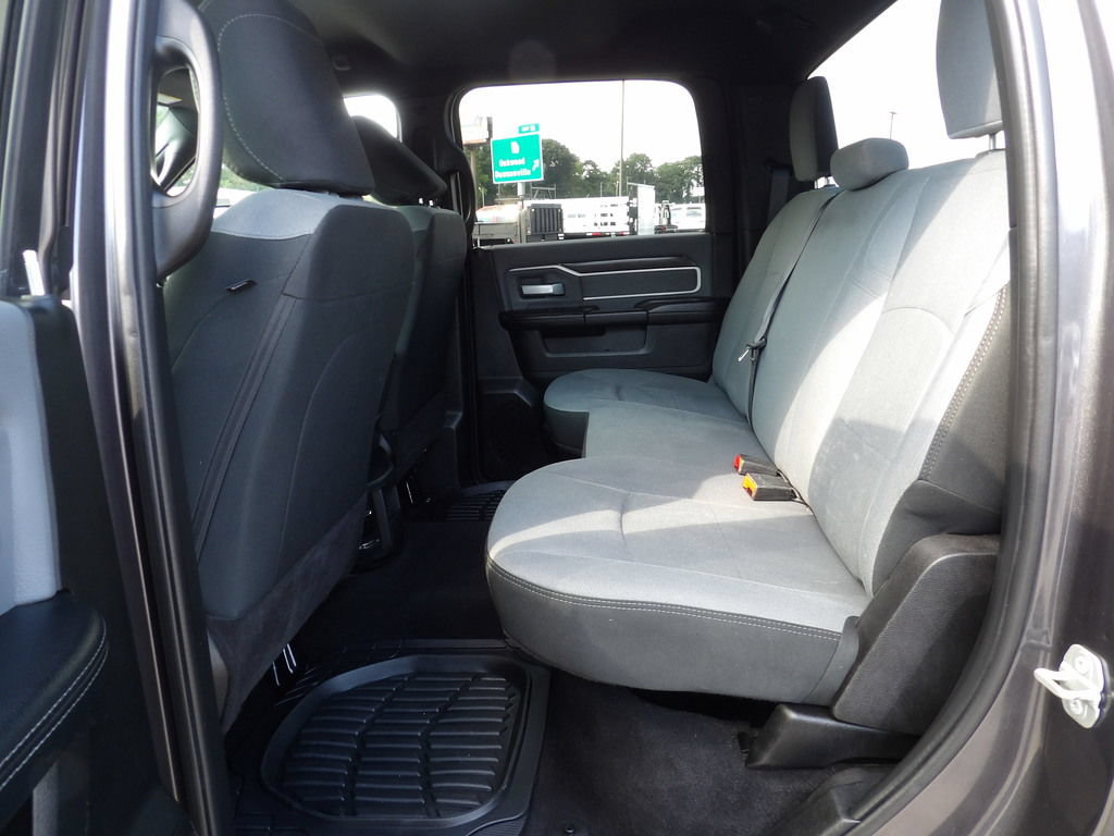 Used 2022 RAM 3500 Big Horn AWD/4WD image 29