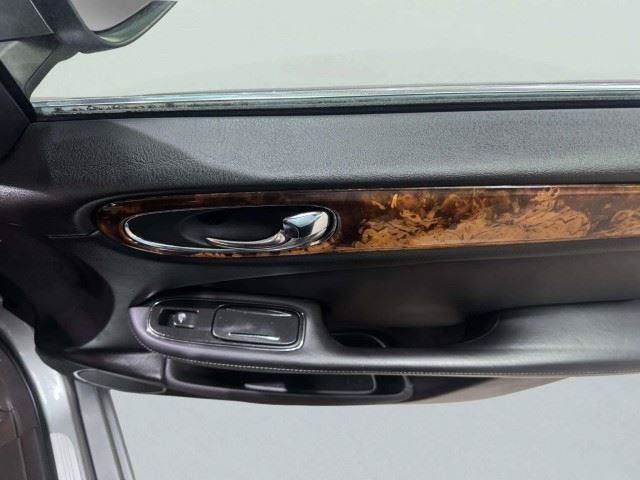 Used 2008 Jaguar XJ8 RWD image 40