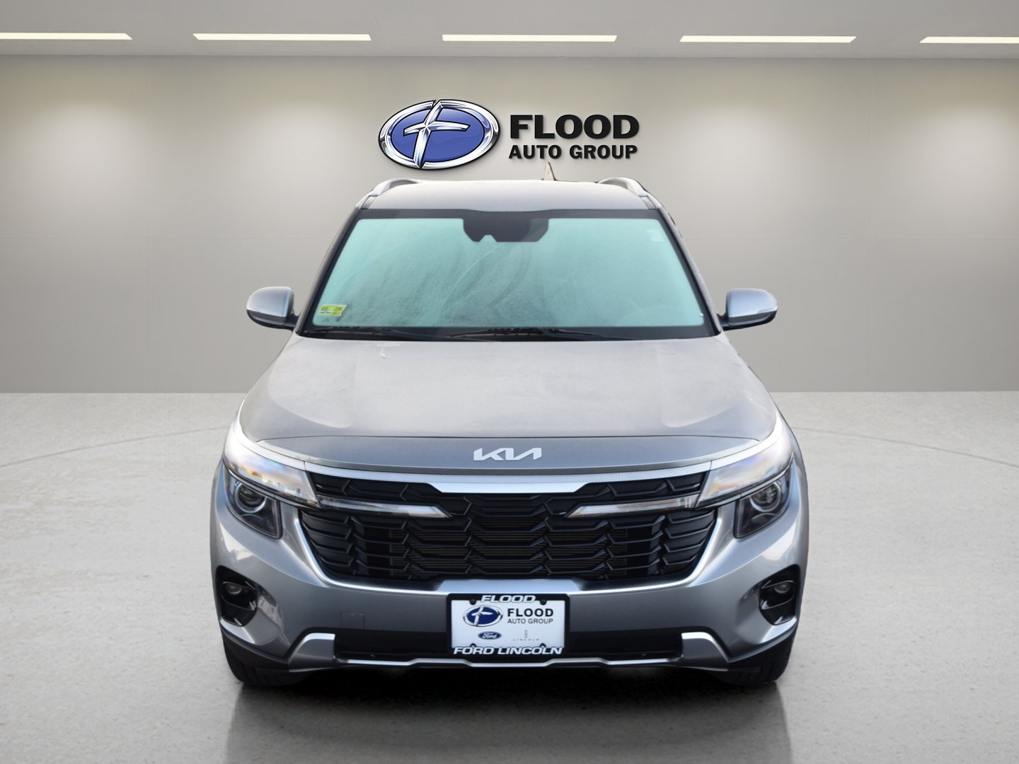 Used 2024 Kia Seltos S AWD/4WD image 2
