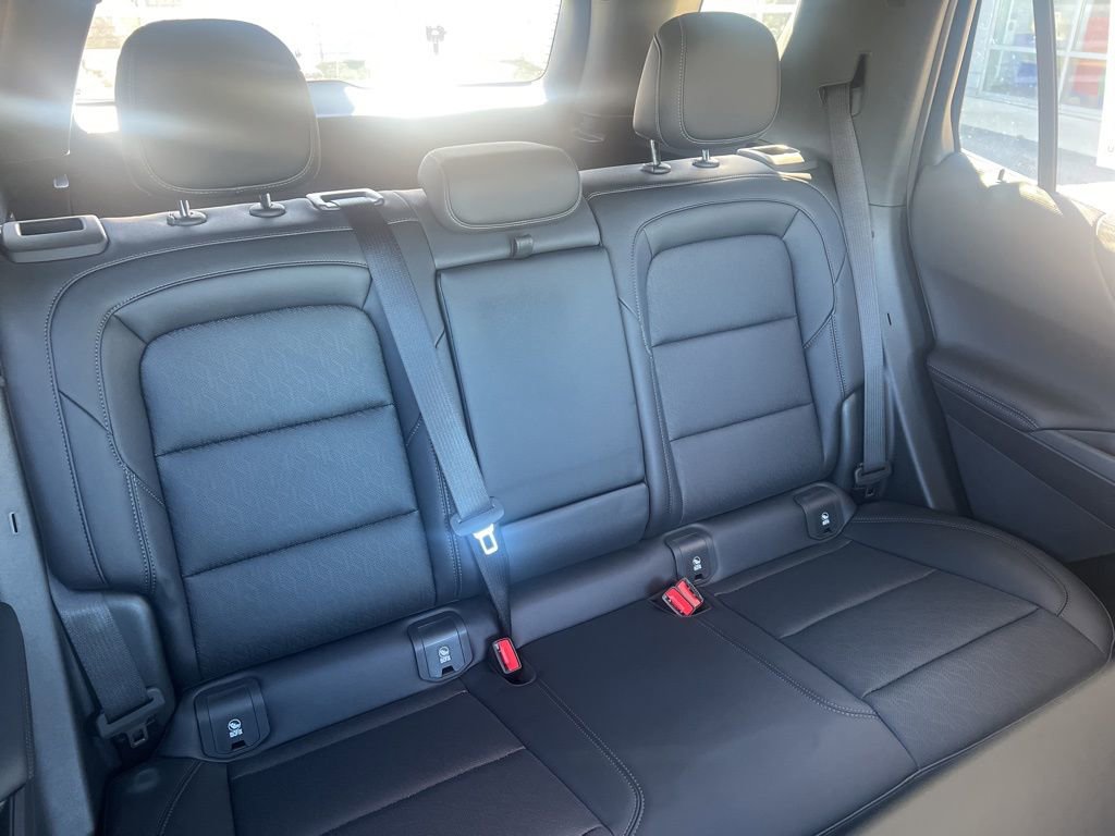 New 2026 Chevrolet Equinox LT w/ Convenience Package II image 9