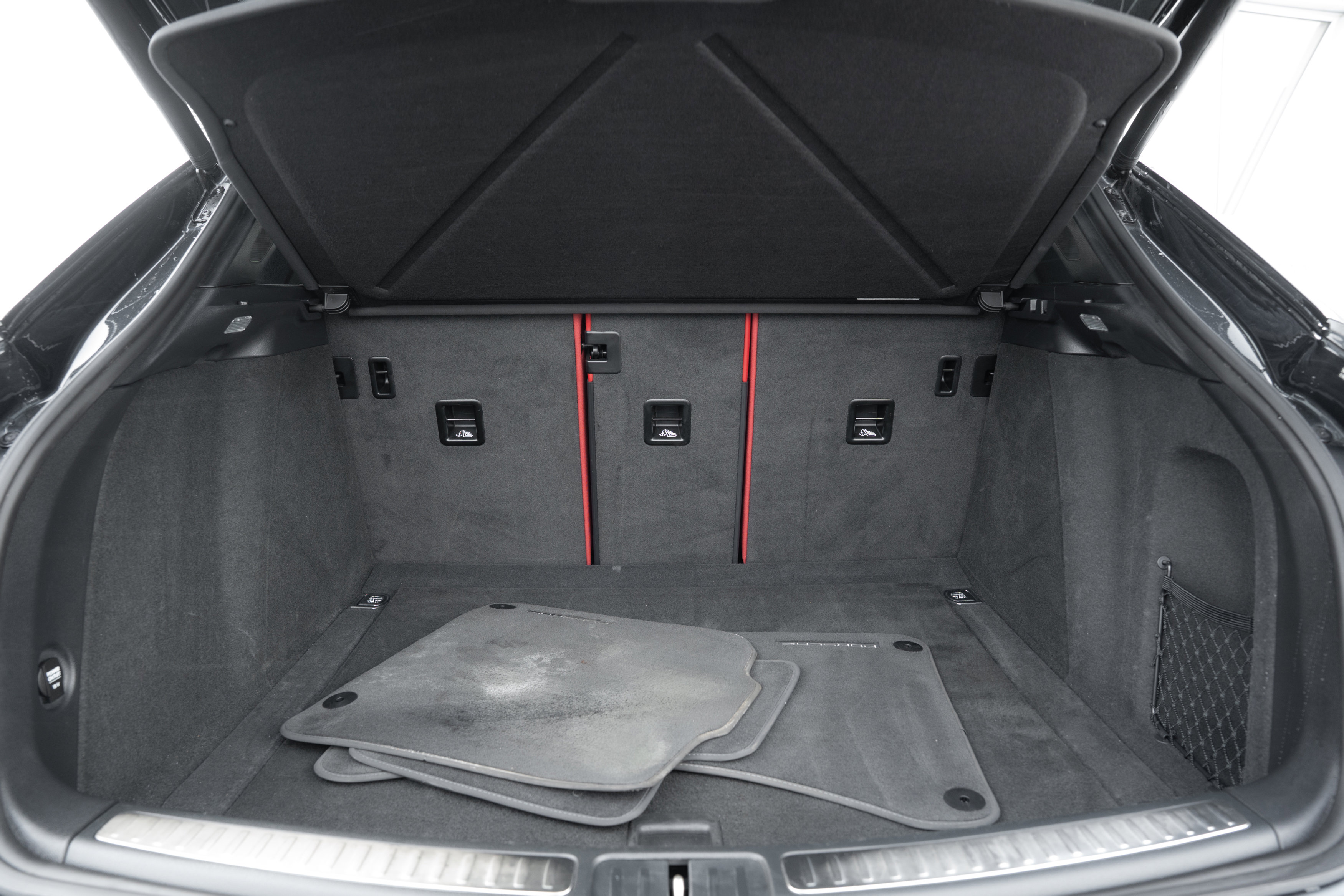 Used 2021 Porsche Macan image 27