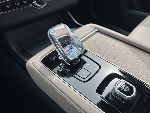 New 2026 Volvo XC90 B6 Plus w/ Protection Package Premier image 15