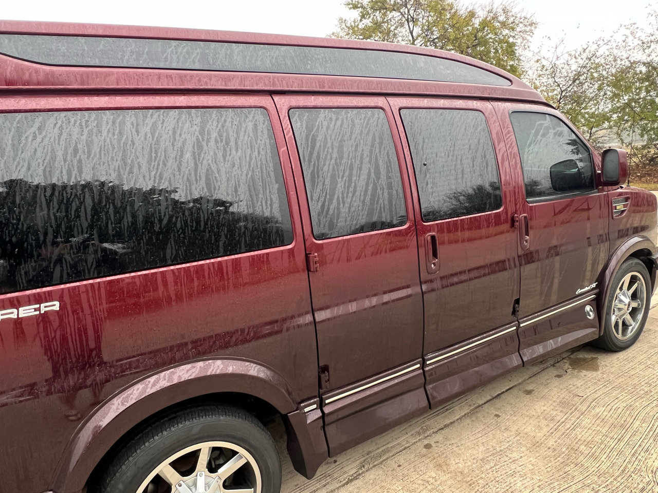 Used 2017 Chevrolet Express 2500 image 16