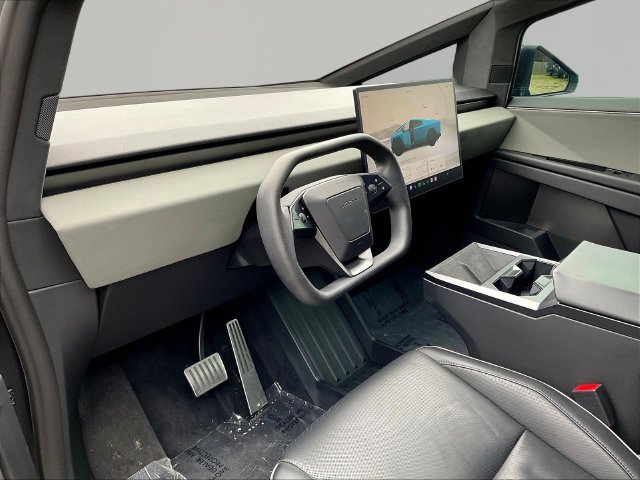Used 2024 Tesla Cybertruck AWD Crew Cab image 18
