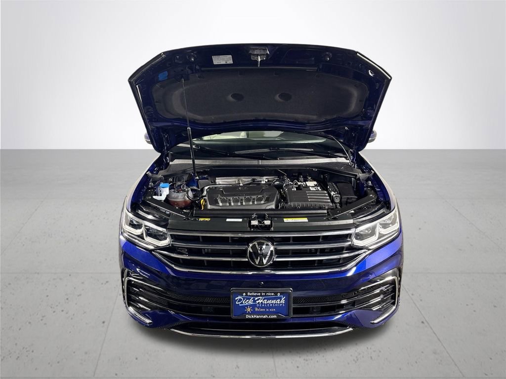 Certified 2024 Volkswagen Tiguan SEL R-Line image 23